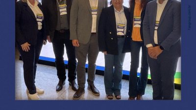 A esquerda, engenheira agrônoma, do setor ambiental da Cooper A1, Cleusa Rasch e demais representantes de outras cooperativas