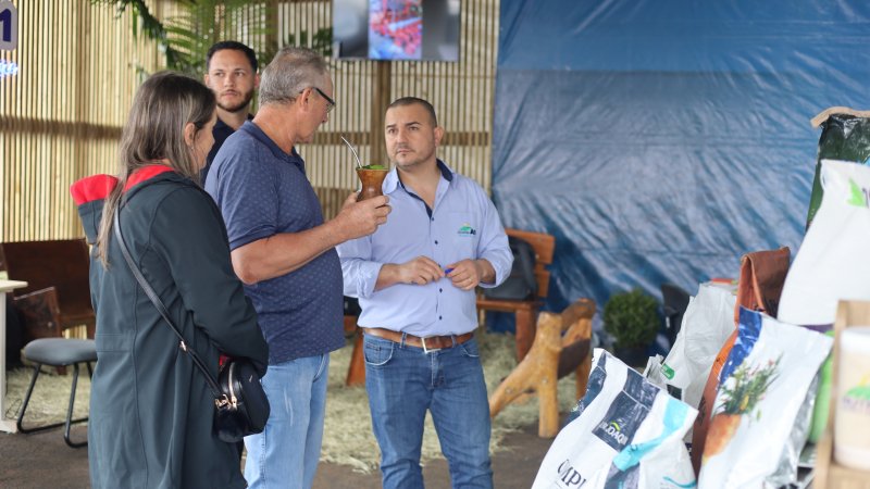 1ª EXPO FEIRA MONDAÍ: Estender os laços a comunidade 