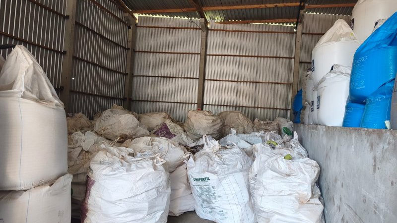 CAMPANHA DEVOLUÇÃO: Embalagens vazias de agrotóxicos 
