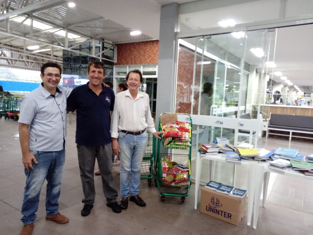 LIVRO QUE ALIMENTA: unidade de Palmitos arrecadou mais de 600 kg de alimento para o Hospital do município