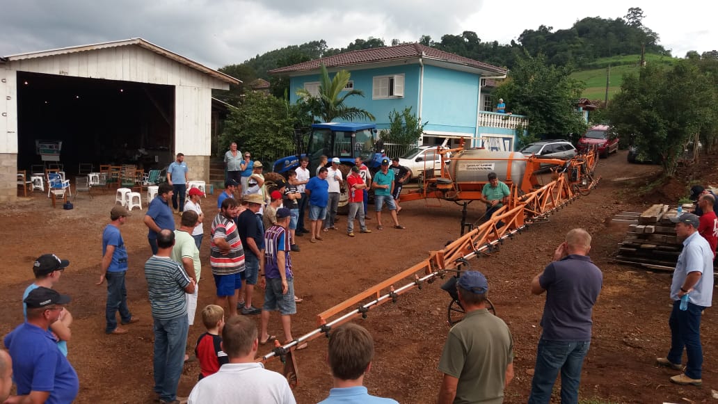 AMPLIANDO CONHECIMENTO: produtores de soja participaram de atividade didática 