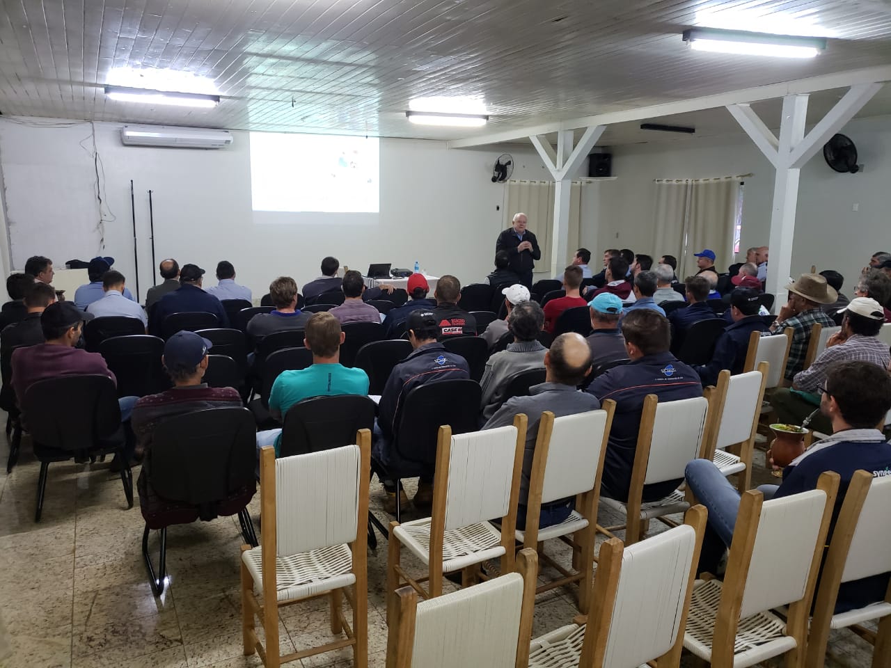 MELHORES OPORTUNIDADES NO MERCADO DE GRÃOS