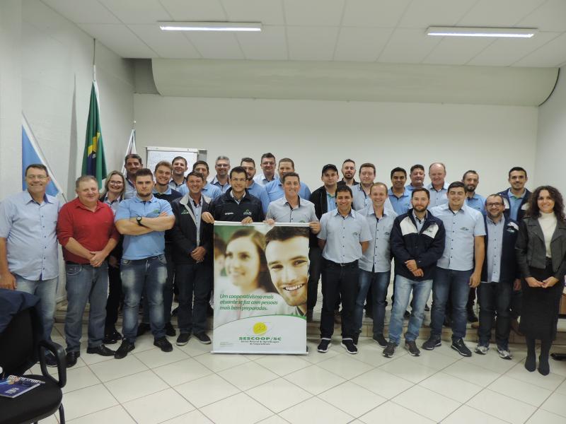 COORDENADORES PARTICIPARAM DE CURSO PARA QUALIFICAÇÃO PROFISSIONAl E COMPORTAMENTAL
