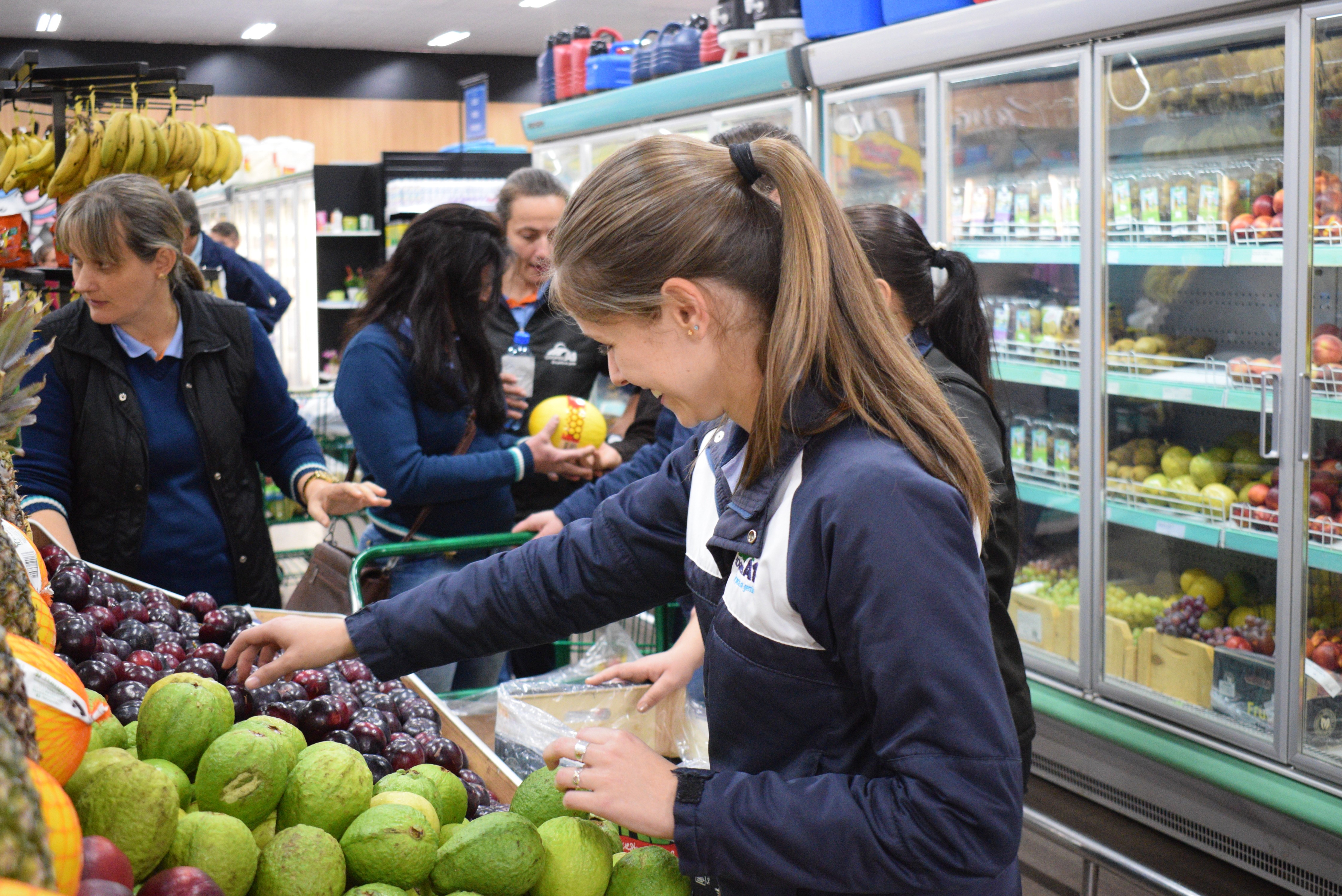 COLABORADORES DA COOPER A1 RECEBERAM TREINAMENTO NO SETOR DE HORTIFRÚTI