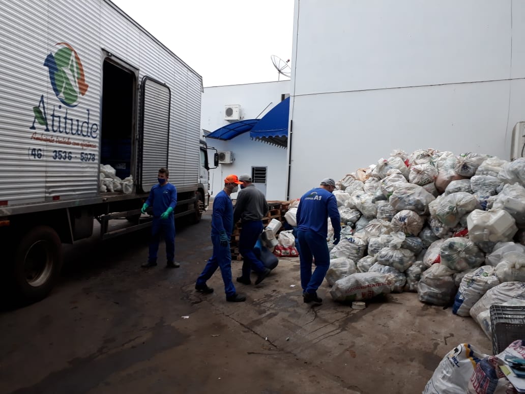 PROGRAMA COLETA SEGURA: UNIDADES DA COOPER A1 RECOLHERAM CERCA DE 19 MIL QUILOS DE RESÍDUOS